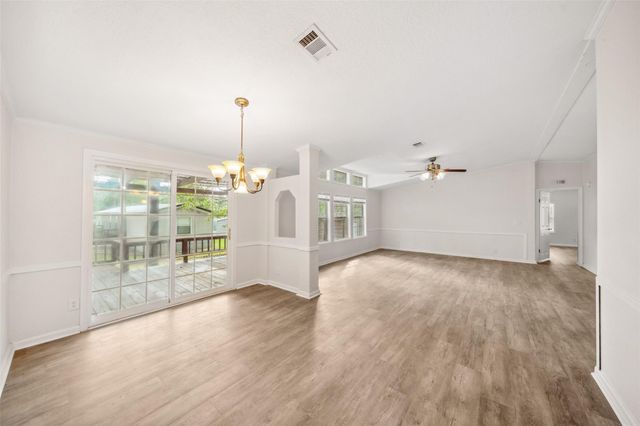 651 Cedar Point Drive, Livingston, TX 77351