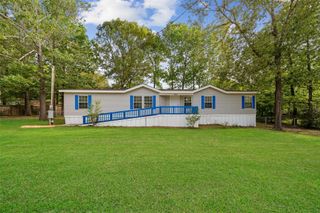 651 Cedar Point Drive, Livingston, TX 77351