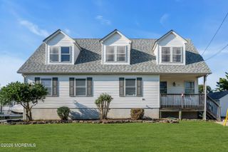 77 Baltic Avenue, Waretown, NJ 08758