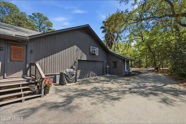 21 Mcintosh Road, Hilton Head Island, SC 29926