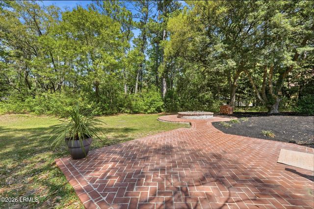 21 Mcintosh Road, Hilton Head Island, SC 29926
