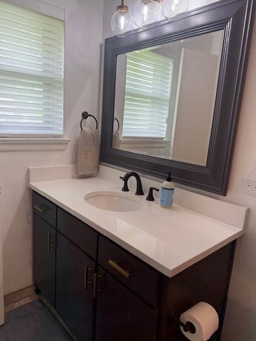 436 Degan Avenue, Lewisville, TX 75057