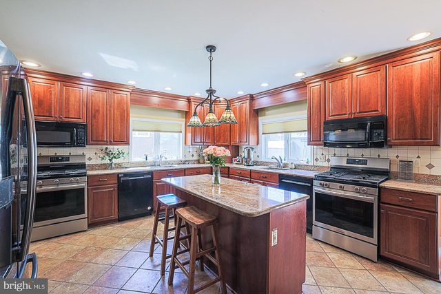 3910 LABYRINTH RD, Baltimore, MD 21215