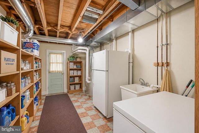 3910 LABYRINTH RD, Baltimore, MD 21215