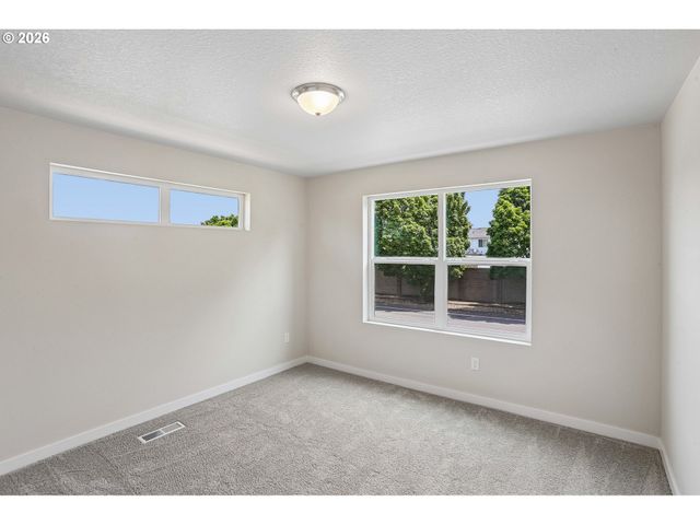 8641 Ne 136th Ave, Vancouver, WA 98682