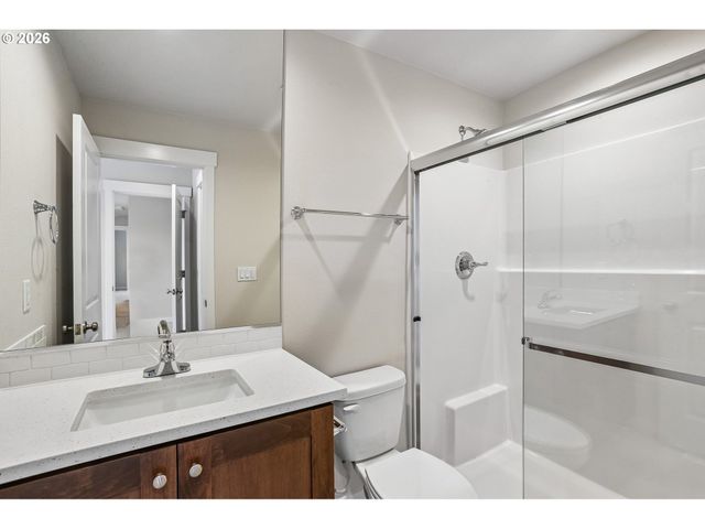 8641 Ne 136th Ave, Vancouver, WA 98682