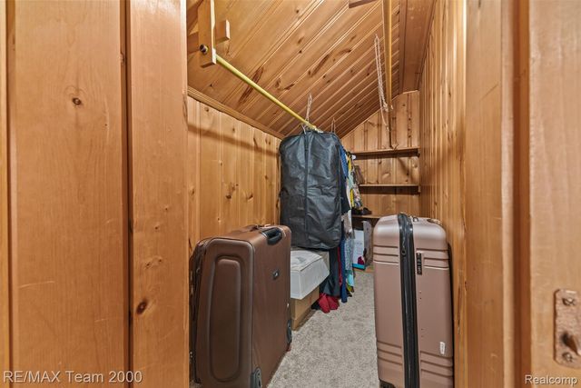 15551 Warwick Avenue, Allen Park, MI 48101