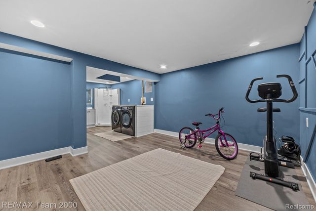 15551 Warwick Avenue, Allen Park, MI 48101