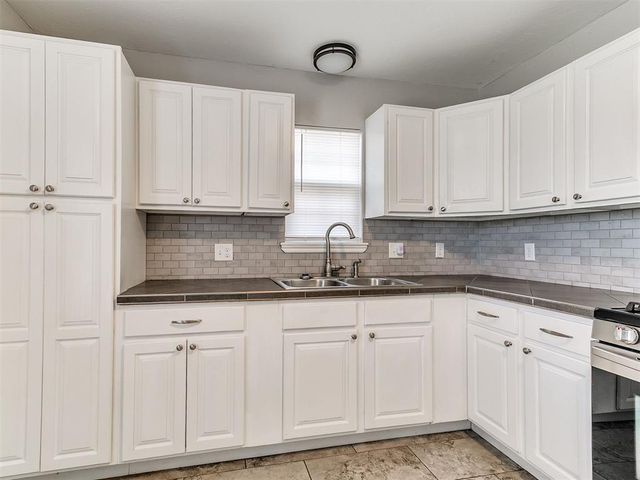 2729 SW 60th Place, Oklahoma City, OK 73159