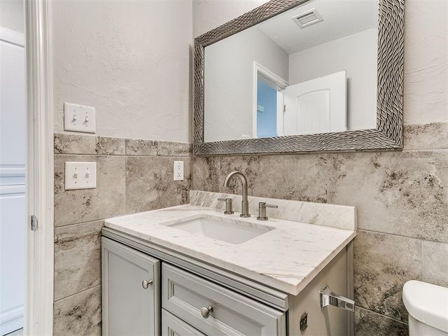 2729 SW 60th Place, Oklahoma City, OK 73159
