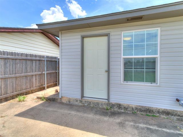 2729 SW 60th Place, Oklahoma City, OK 73159