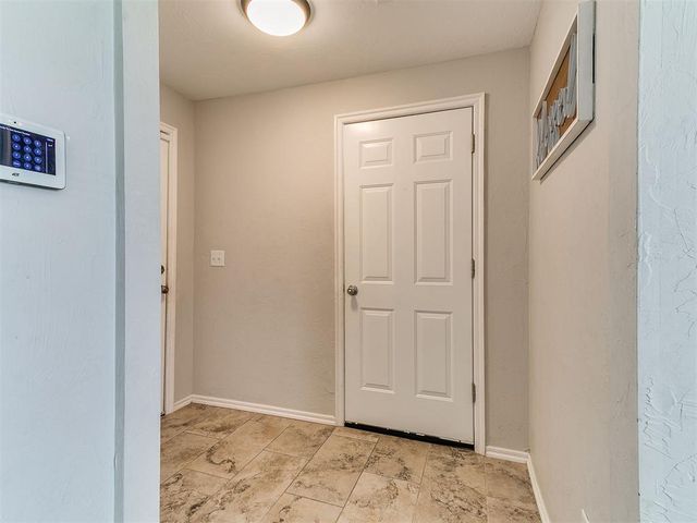2729 SW 60th Place, Oklahoma City, OK 73159