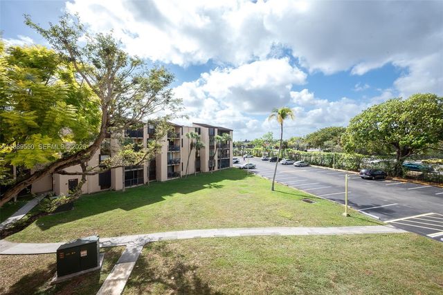 14601 N Kendall Dr 308K, Miami, FL 33186