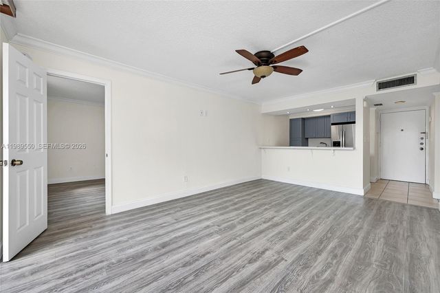 14601 N Kendall Dr 308K, Miami, FL 33186