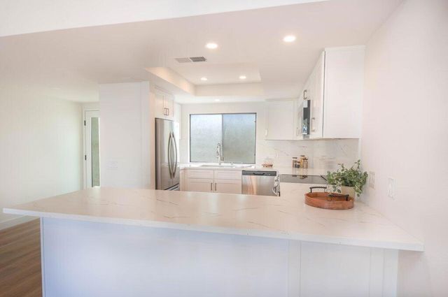 1882 E Sonora Road, Palm Springs, CA 92264