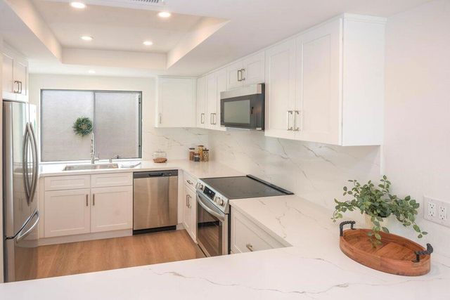 1882 E Sonora Road, Palm Springs, CA 92264