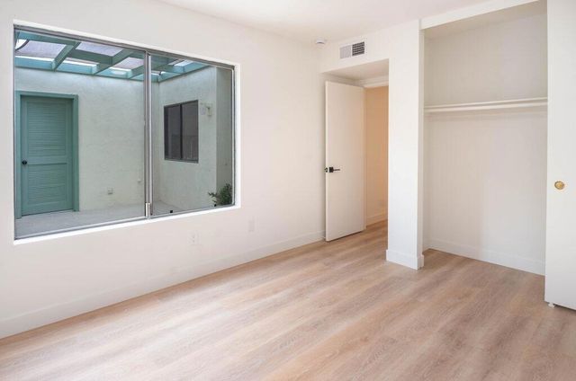 1882 E Sonora Road, Palm Springs, CA 92264