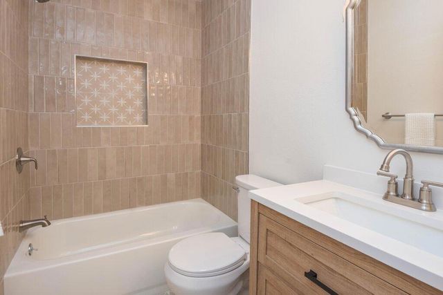 1882 E Sonora Road, Palm Springs, CA 92264