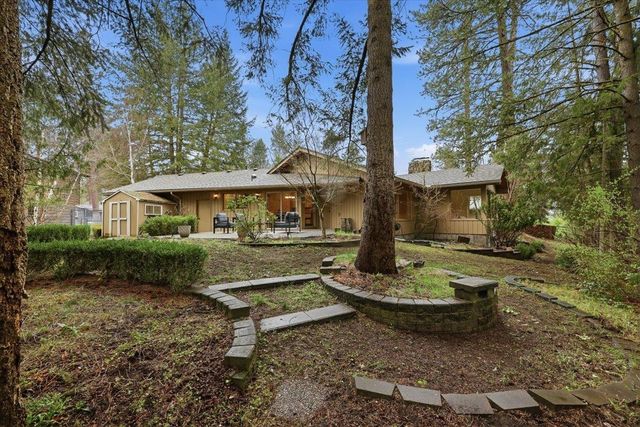 1412 W Crestwood Ct, Spokane, WA 99218