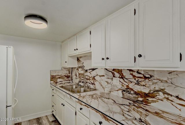 3350 W LAS PALMARITAS Drive, Phoenix, AZ 85051