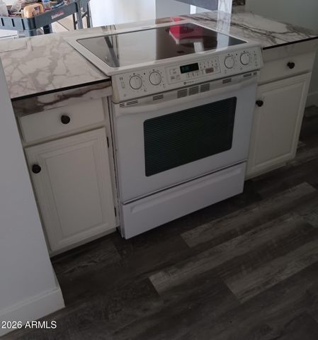 3350 W LAS PALMARITAS Drive, Phoenix, AZ 85051