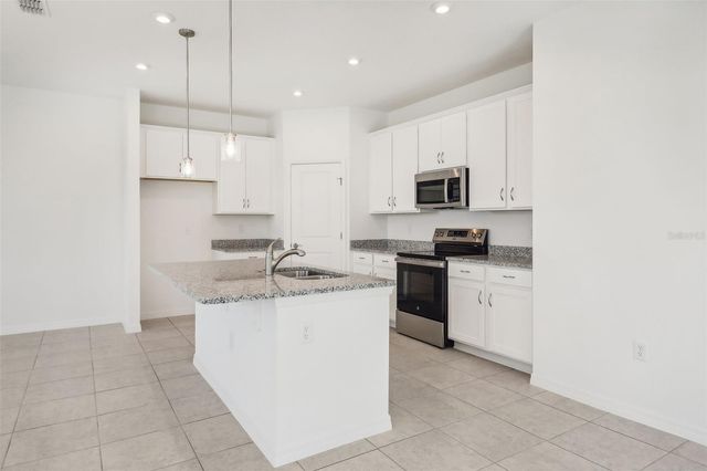 777 CASTLEFORD AVENUE NE, Palm Bay, FL 32905