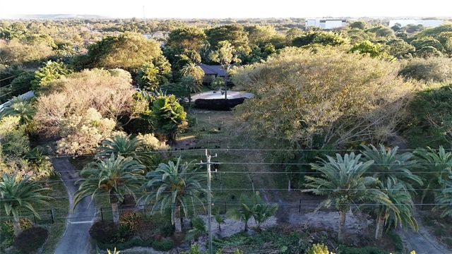4000 NW 74th Street, Coconut Creek, FL 33073