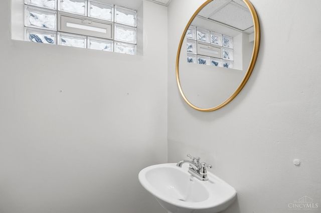 540 Morrvue Drive, Delhi Twp, OH 45238