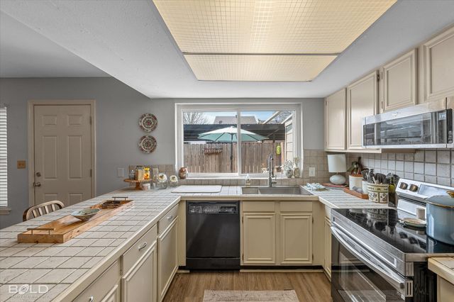 10034 Artesia Drive, Shreveport, LA 71115