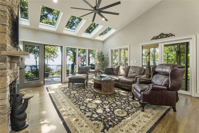 912 Mcelroy Mountain Drive, Big Canoe, GA 30143
