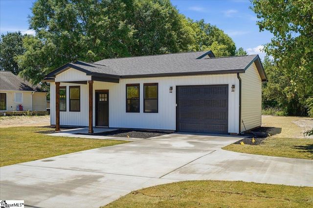 740 Mayo Road, Cowpens, SC 29330
