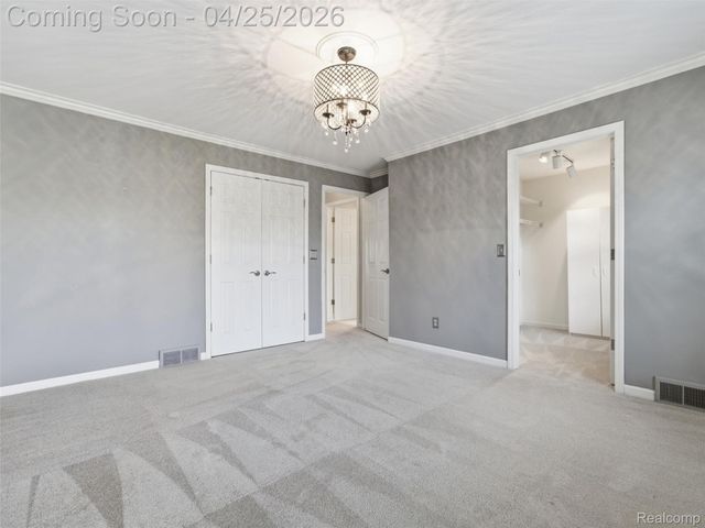 118 Windwood Pointe, St. Clair Shores, MI 48080