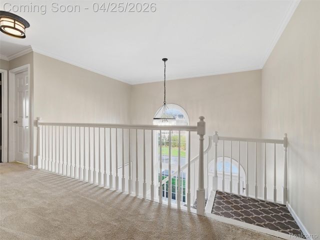 118 Windwood Pointe, St. Clair Shores, MI 48080