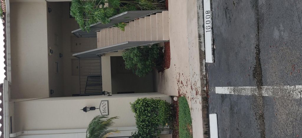 1600 Balfour Point Drive F, West Palm Beach, FL 33411