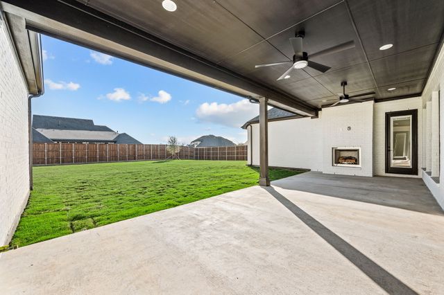 257 Oakmont Drive, Haslet, TX 76052