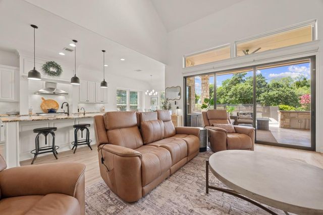112 Salinas CV, Austin, TX 78738