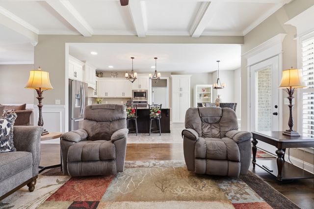 2328 Lionheart Dr, Murfreesboro, TN 37130