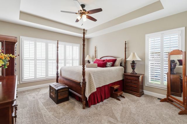 2328 Lionheart Dr, Murfreesboro, TN 37130
