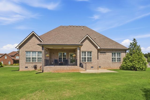 2328 Lionheart Dr, Murfreesboro, TN 37130