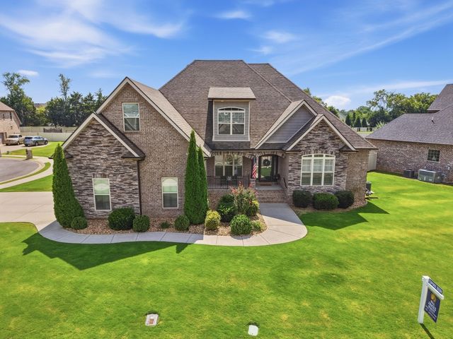 2328 Lionheart Dr, Murfreesboro, TN 37130