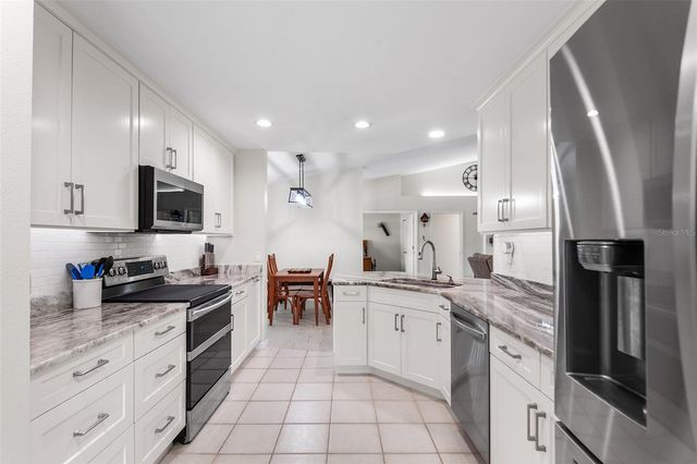 120 MORNING GLORY CIRCLE, Winter Haven, FL 33884