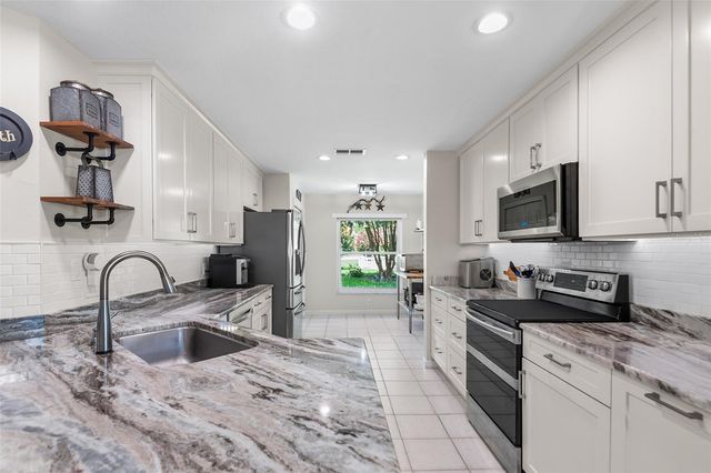 120 MORNING GLORY CIRCLE, Winter Haven, FL 33884