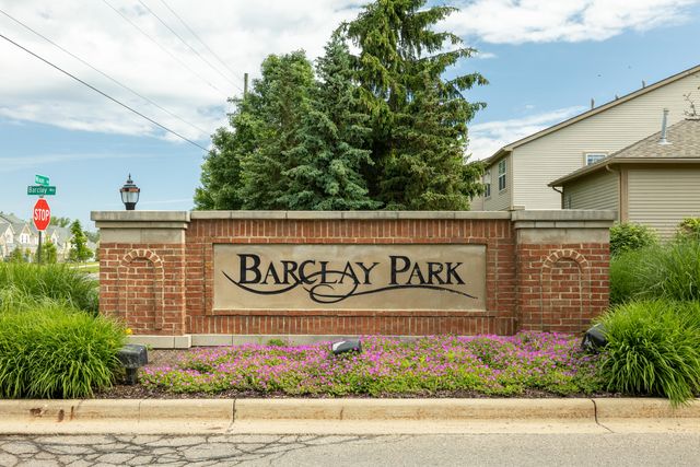 3039 Barclay Way, Ann Arbor, MI 48105
