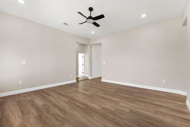 3918 Miller Avenue, Fort Worth, TX 76119