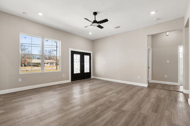 3918 Miller Avenue, Fort Worth, TX 76119