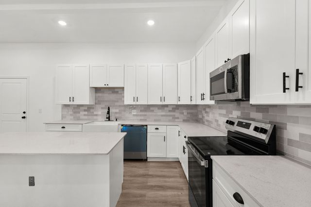 3918 Miller Avenue, Fort Worth, TX 76119