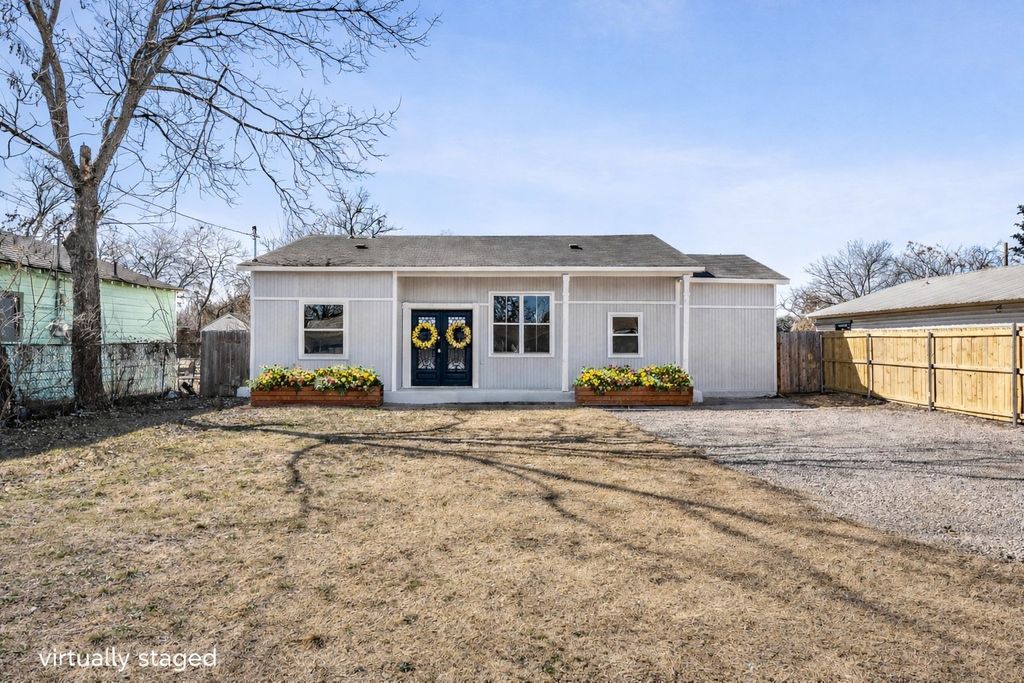 3918 Miller Avenue, Fort Worth, TX 76119