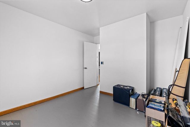 68 GAMBERS CORNER RD, Duncannon, PA 17020