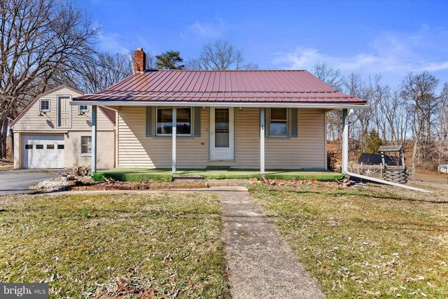 68 GAMBERS CORNER RD, Duncannon, PA 17020