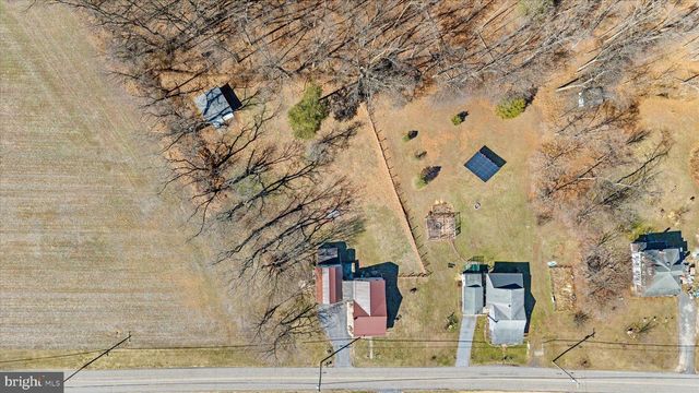 68 GAMBERS CORNER RD, Duncannon, PA 17020